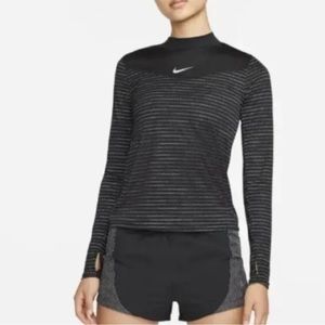 ✨Nike Women’s Dri-Fit Long Sleeve Running Top